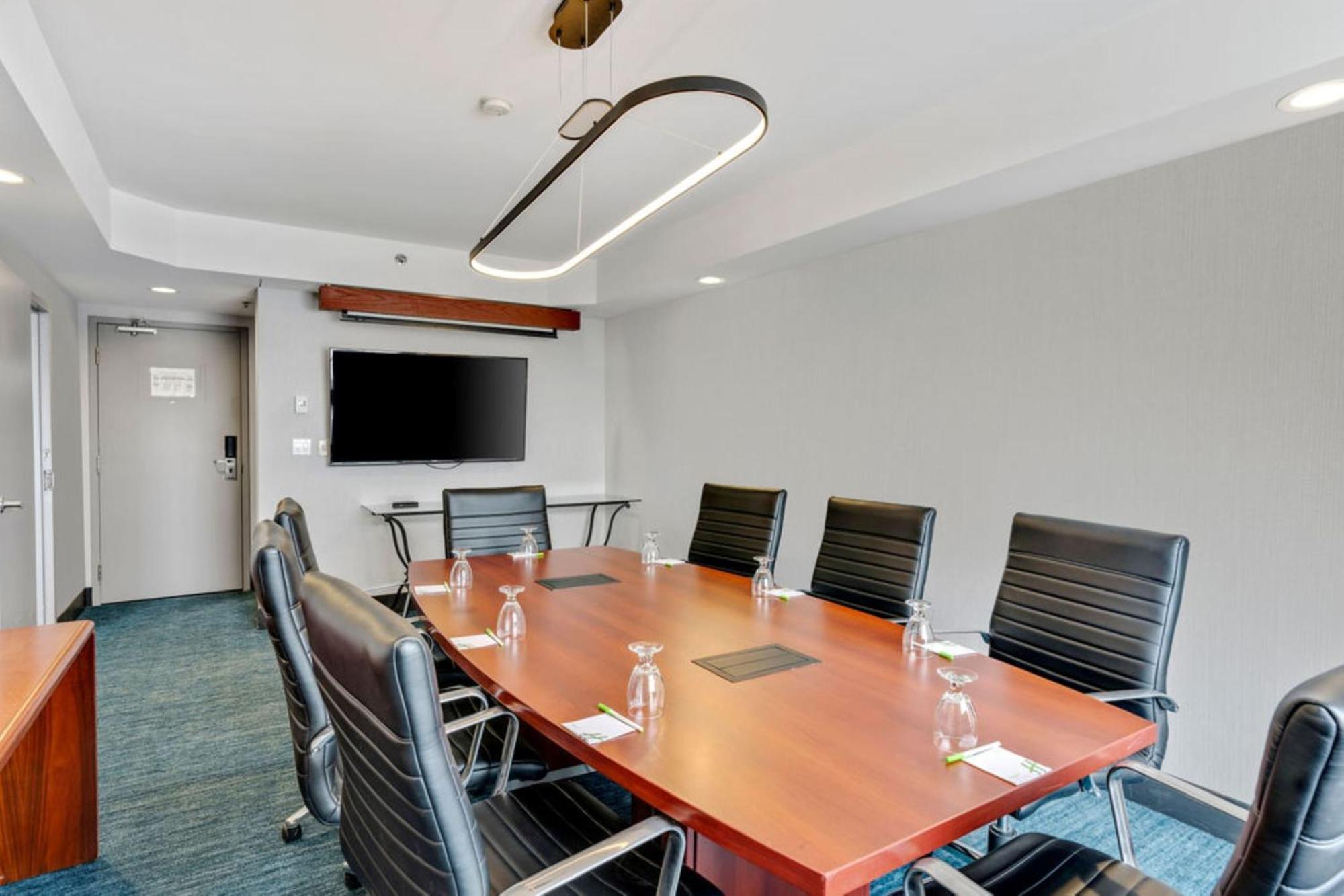 Holiday Inn & Suites Ottawa Kanata By Ihg Экстерьер фото