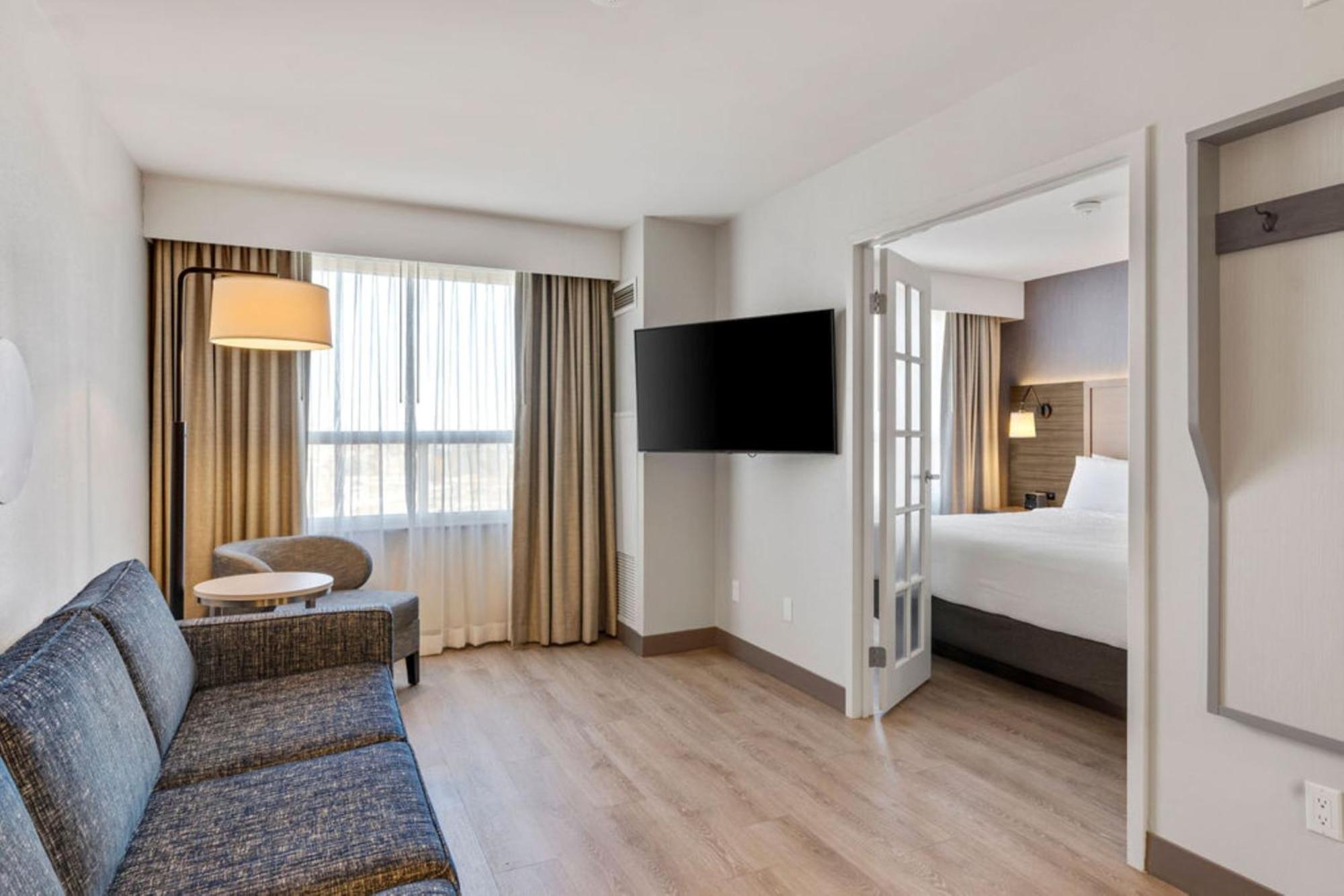 Holiday Inn & Suites Ottawa Kanata By Ihg Экстерьер фото