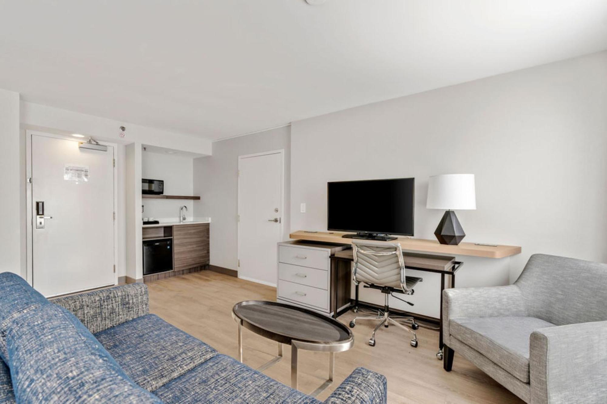 Holiday Inn & Suites Ottawa Kanata By Ihg Экстерьер фото